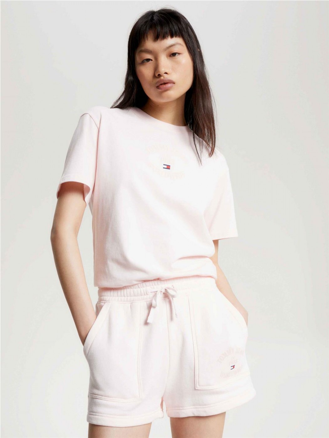 CAMISETA TOMMY JEANS MUJER...