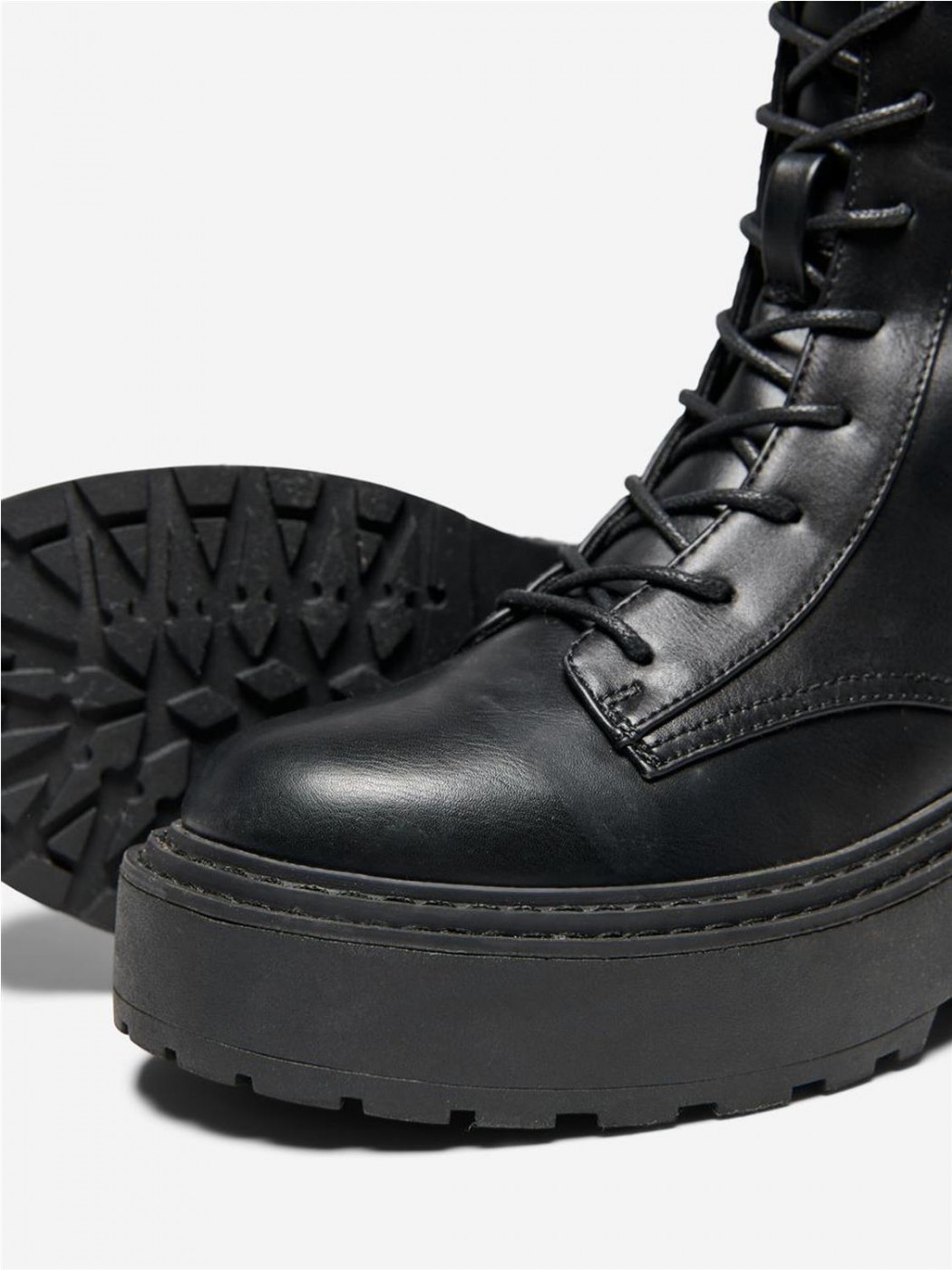 BOTAS ONLY MUJER NEGRAS BOSSI HIGH SHAFT